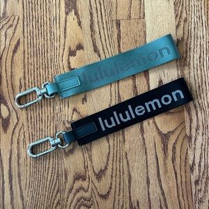 Lululemon keychain Set of 2 Never Lost Black Green